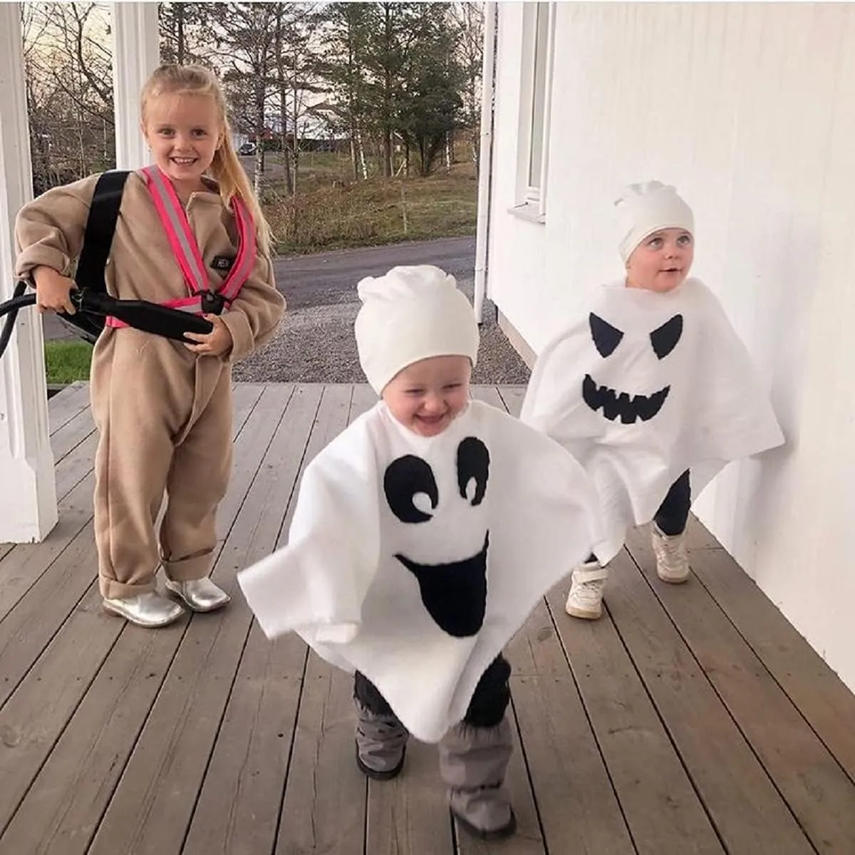 BOIBOKOKO Toddler Kid Baby Girls Boys Halloween Costumes Ghost Smile Cloak Halloween Cape Cosplay with Hat Outfits