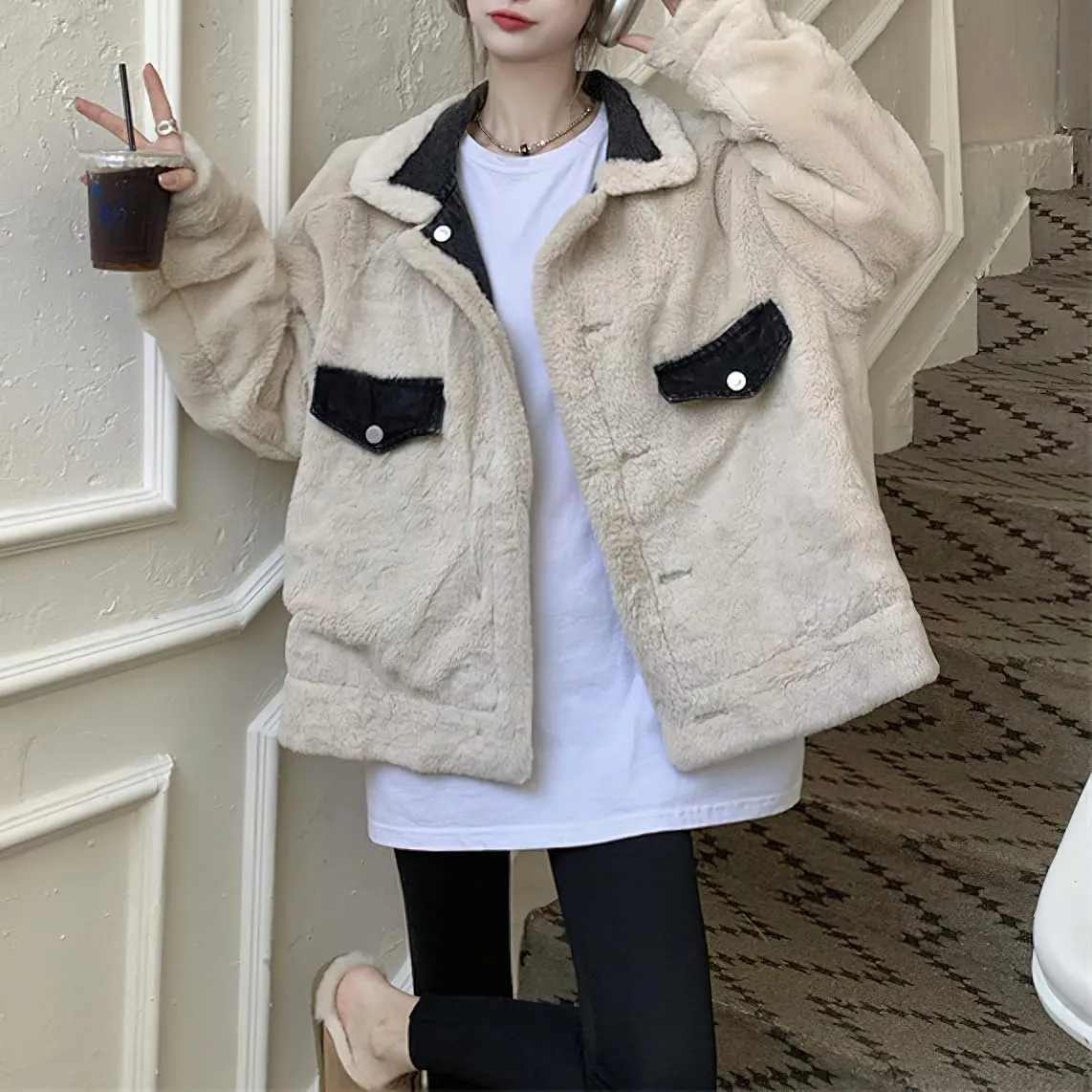 chouyatou Women's Reversible Warm Sherpa Notched Collar Jean Jacket Faux Fur Denim Coat Trucker Jacket