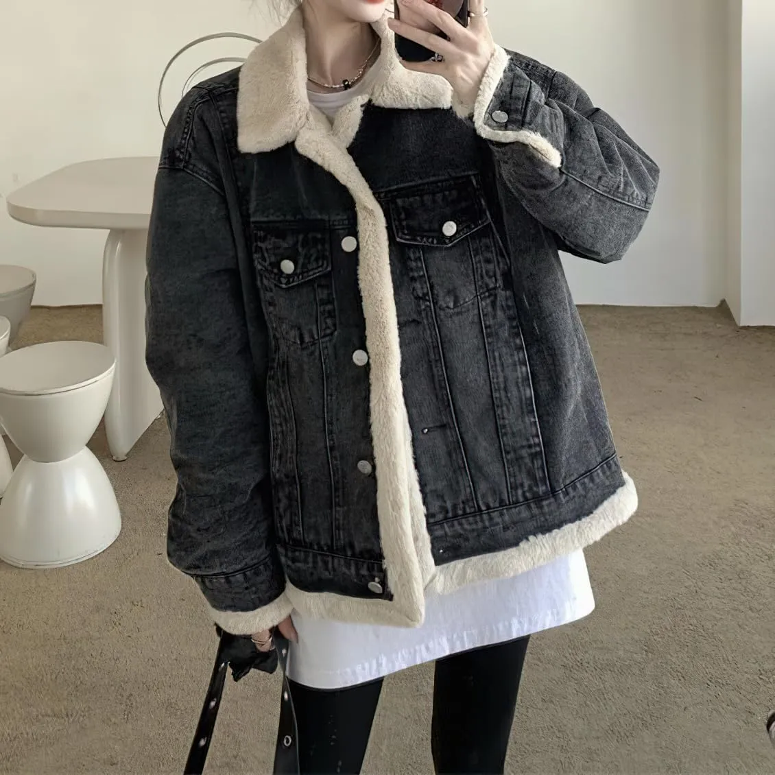 chouyatou Women's Reversible Warm Sherpa Notched Collar Jean Jacket Faux Fur Denim Coat Trucker Jacket