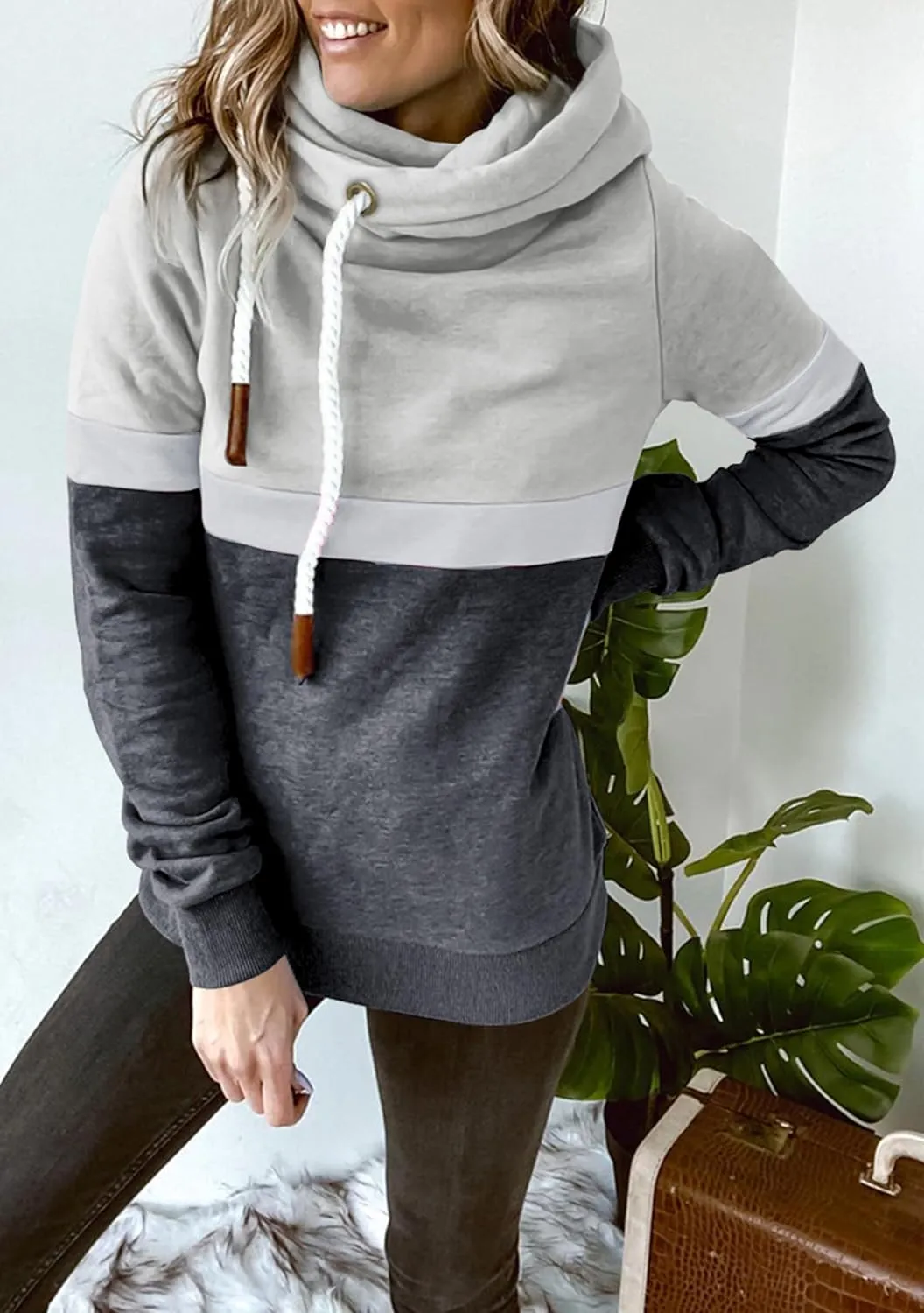 FLITAY Womens Long Sleeve Casual Drawstring Hoodie Color Block Cowl Neck Pullover Graphic Printed Sweatshirt