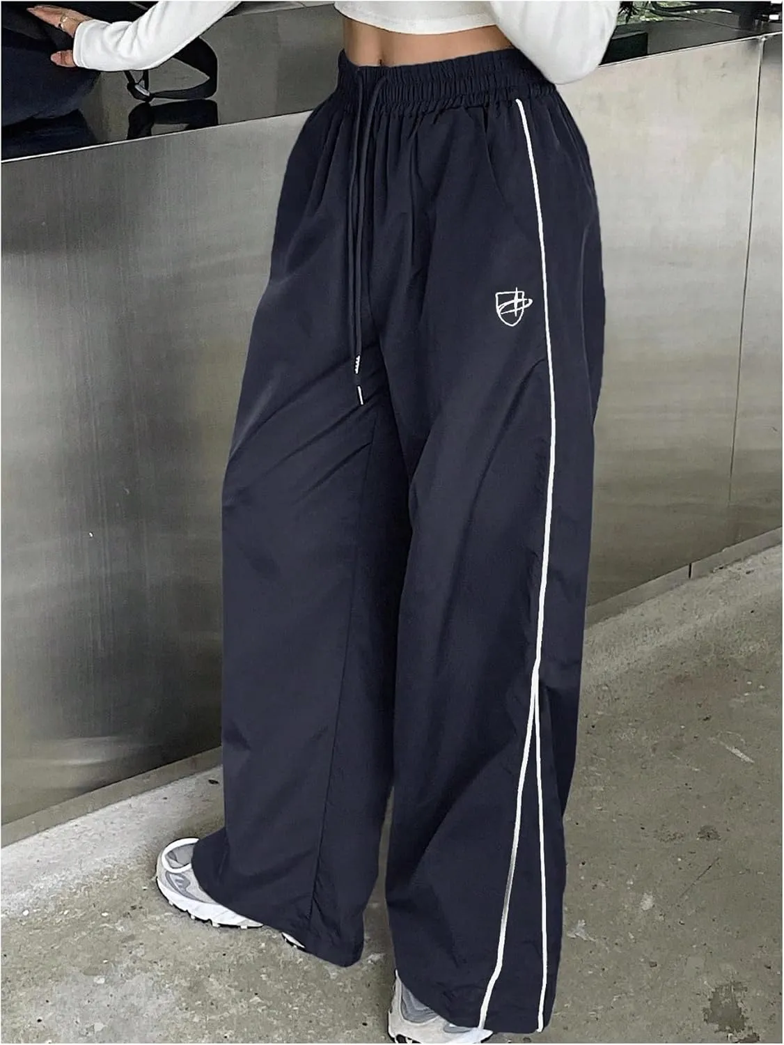 GORGLITTER Women's Baggy Wide Leg Parachute Pants Y2K Bell Bottom Drawstring Waist Track Pants