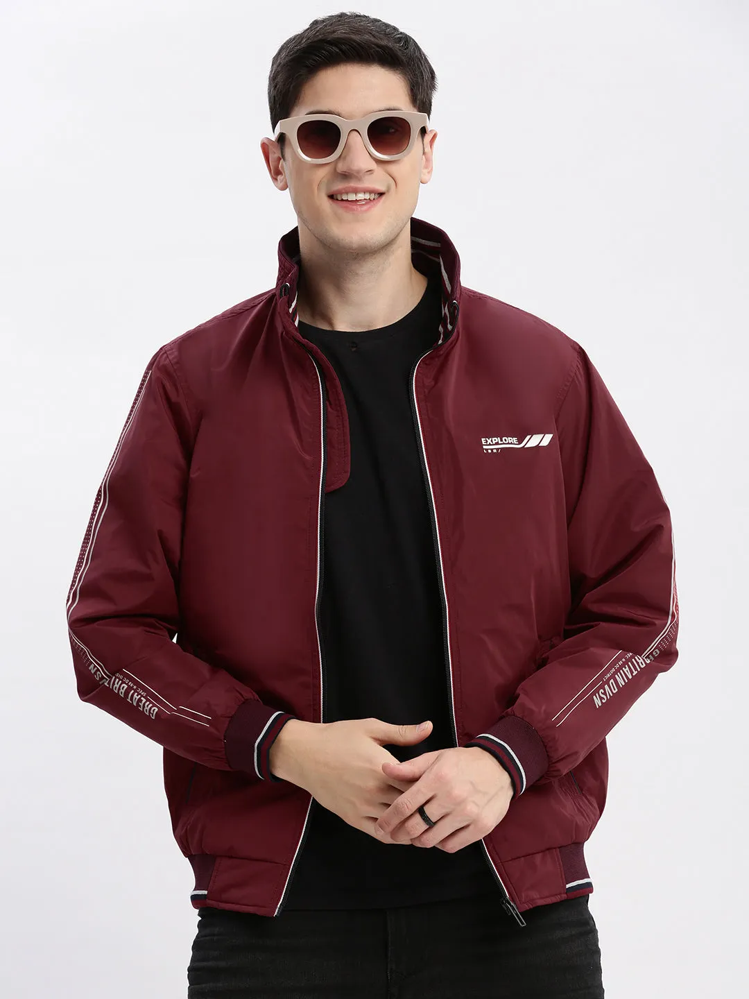 Men Maroon Mock Collar Long Sleeves Zip Detail Rapid-Dry Windcheater Bomber Jacket