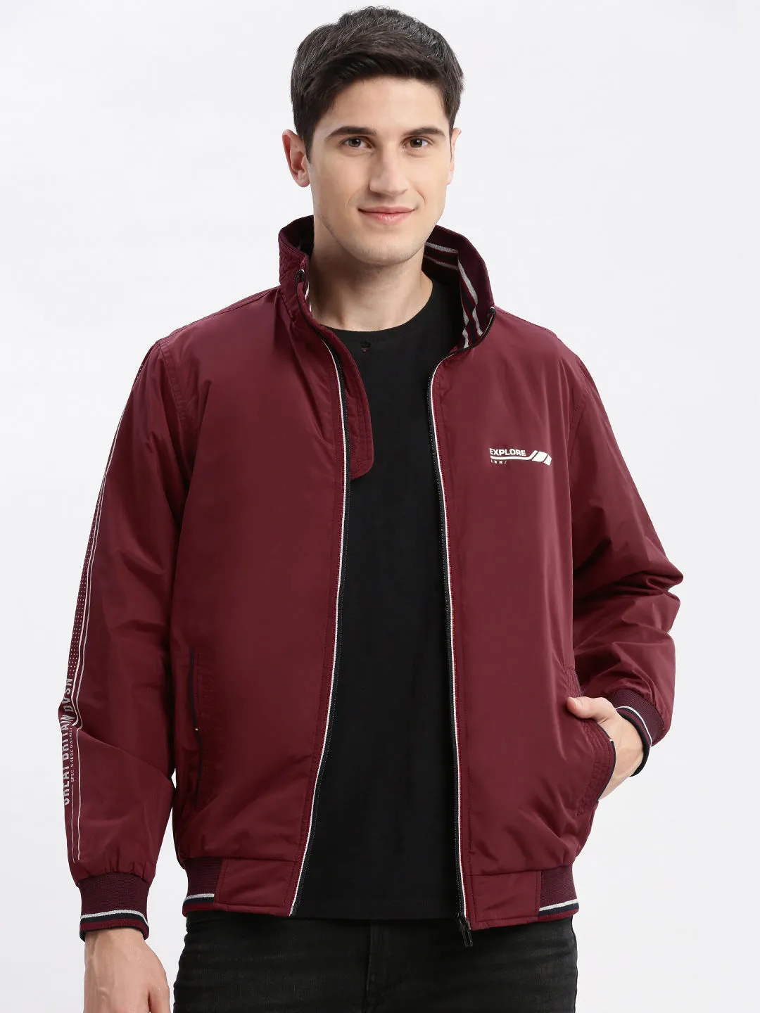 Men Maroon Mock Collar Long Sleeves Zip Detail Rapid-Dry Windcheater Bomber Jacket