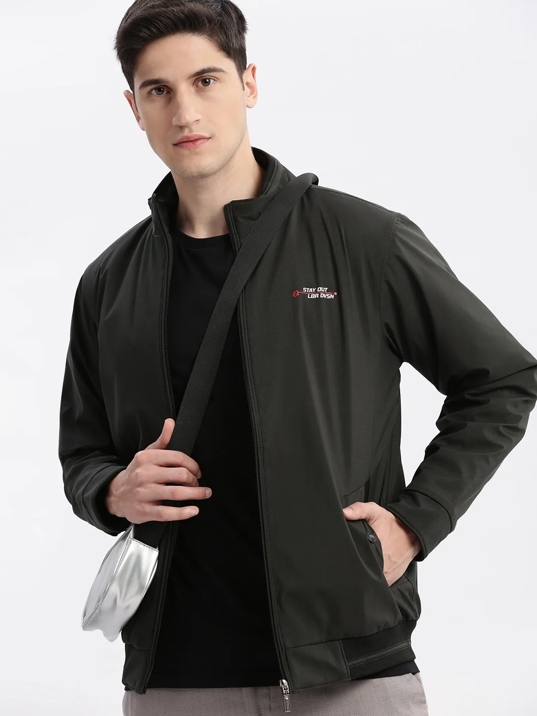 Men Olive Mock Collar Long Sleeves Zip Detail Rapid-Dry Windcheater Bomber Jacket