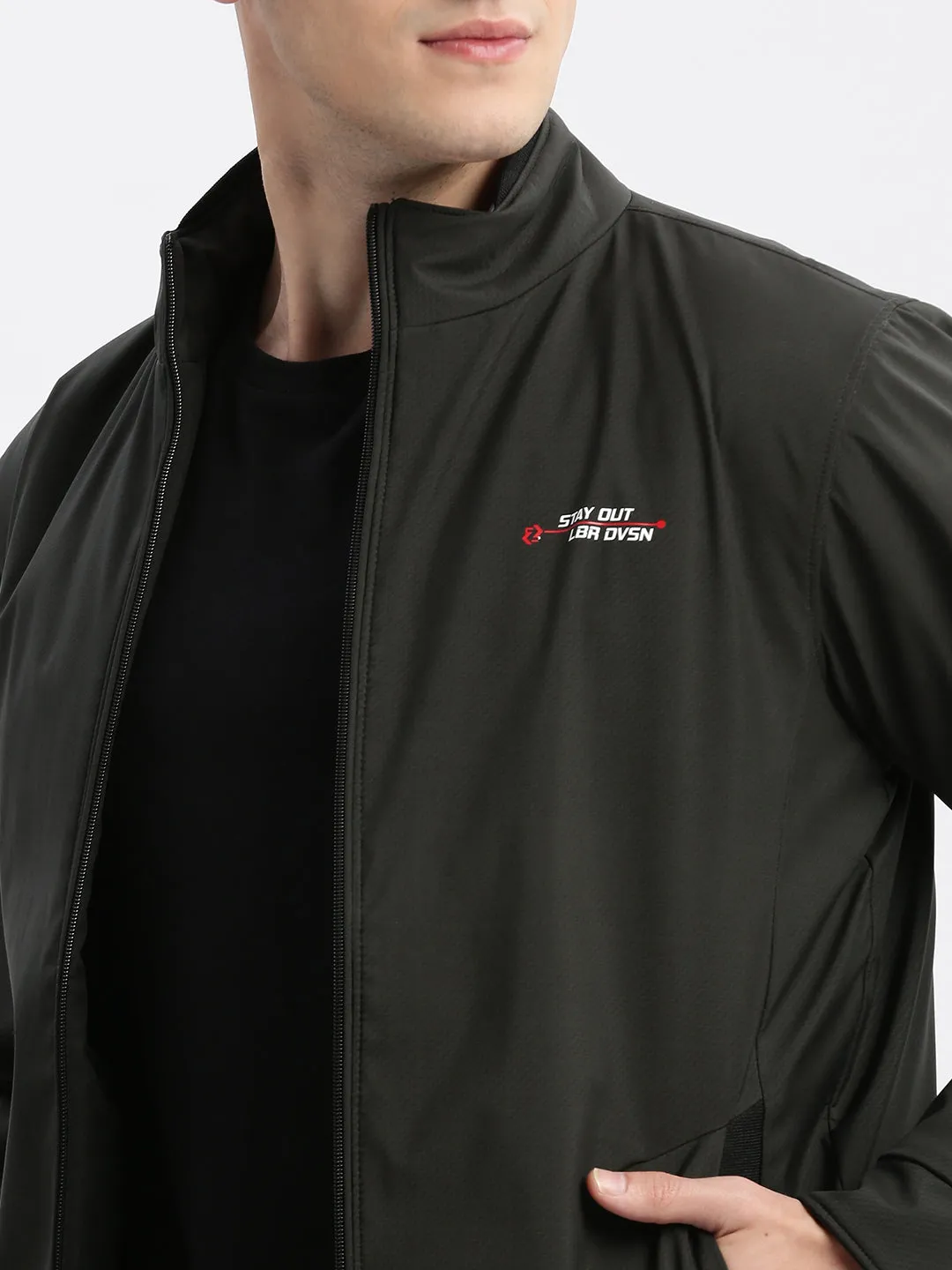 Men Olive Mock Collar Long Sleeves Zip Detail Rapid-Dry Windcheater Bomber Jacket