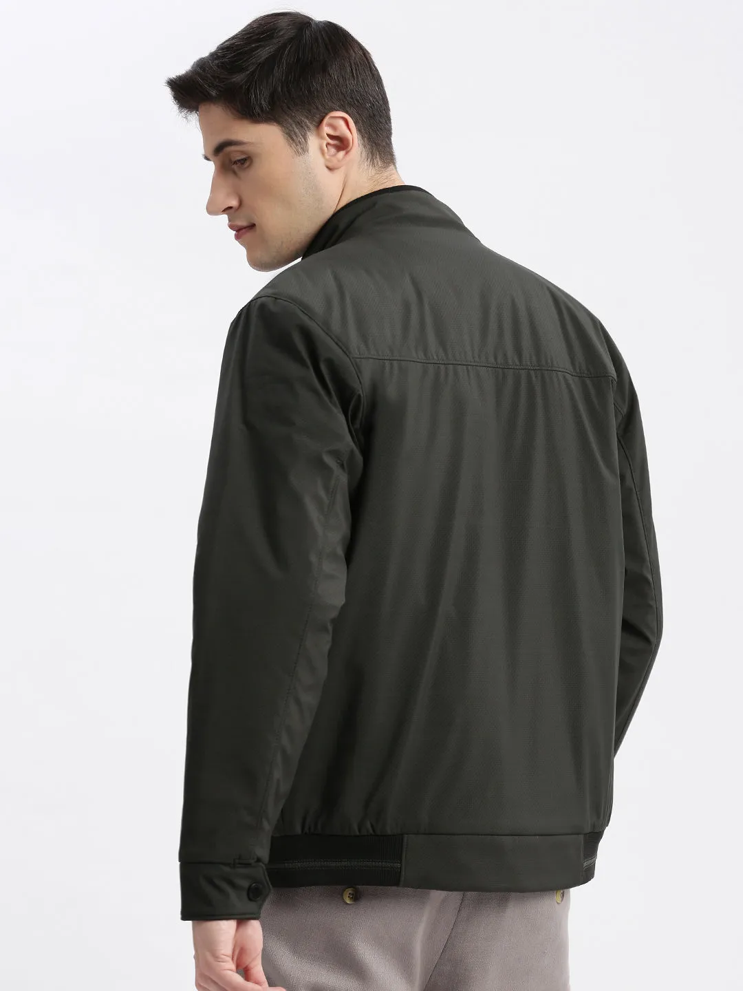Men Olive Mock Collar Long Sleeves Zip Detail Rapid-Dry Windcheater Bomber Jacket