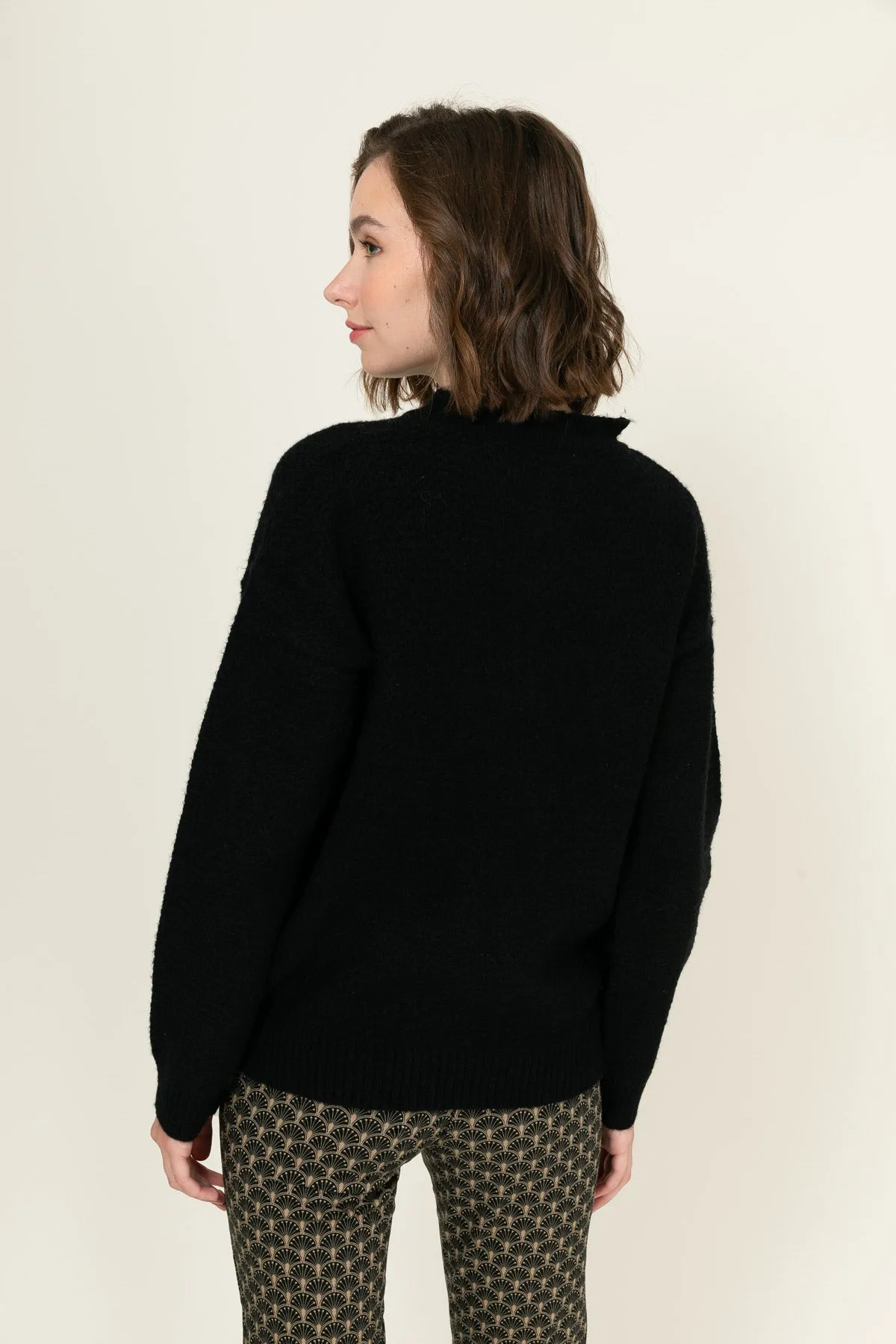 SASU Mesh Knit Lady Sweater
