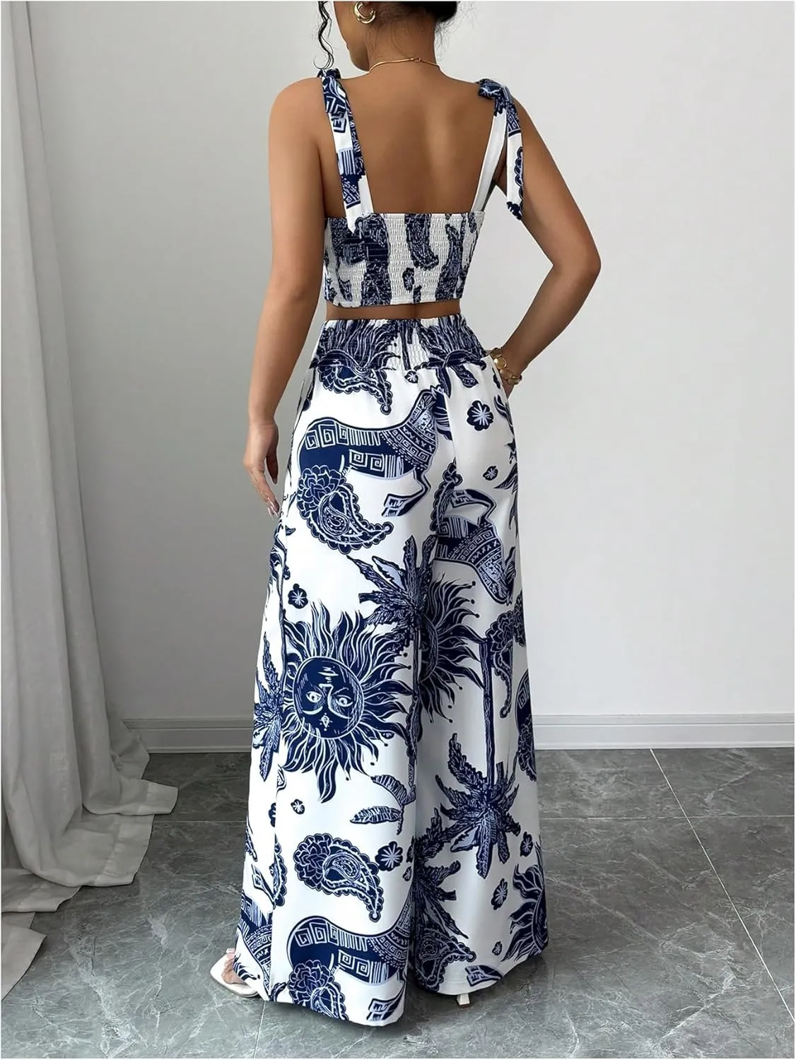 WDIRARA Women's 2 Piece Outfits Boho Paisley Sleeveless Crop Tank Tops and High Waist Wide Leg Pants Set