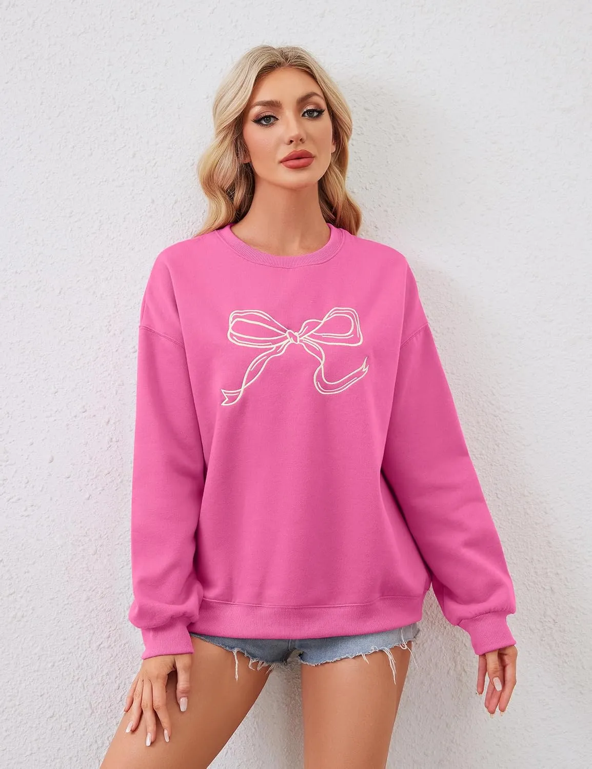Ythomm Womens Bow Graphic Sweatshirts Oversized Crewneck Drop Shoulder Pullover Sweatshirt Long Sleeve Tops 2024 Fall Outfit